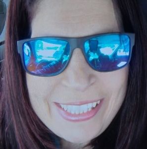 Meet your Posher, Cyndi